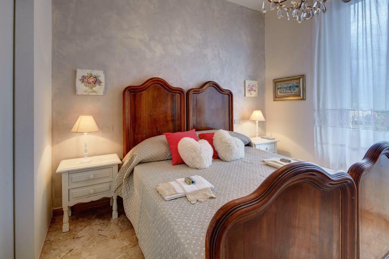 B&B Attico 147 อาเรซโซ ภายนอก รูปภาพ